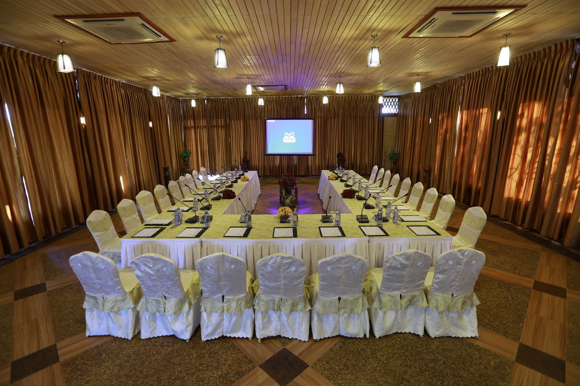 Kma Shwe Pyi Bago Resort エクステリア 写真